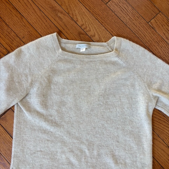 SOLD 100% Cashmere Oatmeal Sweater Top with Lace Bottom Trim - Picture 4 of 8